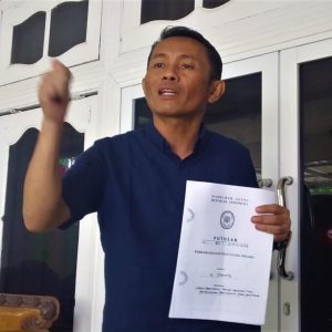 Pelapor Kasus TKD Sumenep Tidak Terima Laporannya Disebut Kedaluwarsa oleh Jaksa Pelapor Kasus TKD Sumenep Tidak Terima Laporannya Disebut Kedaluwarsa oleh Jaksa