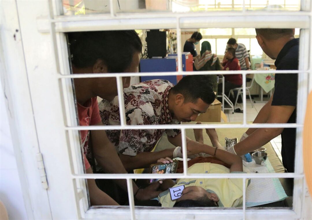 Ratusan Siswa Ikut Sunatan Massal di Lima Wilayah Surabaya