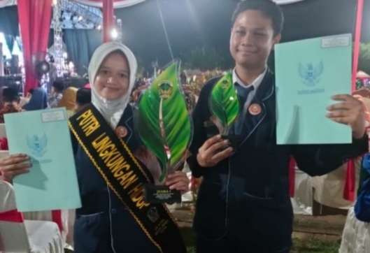 Aroma Bunga SMPN 1 Mejayan Terhampar sebagai Putri Duta Lingkungan Hidup Madiun 2024