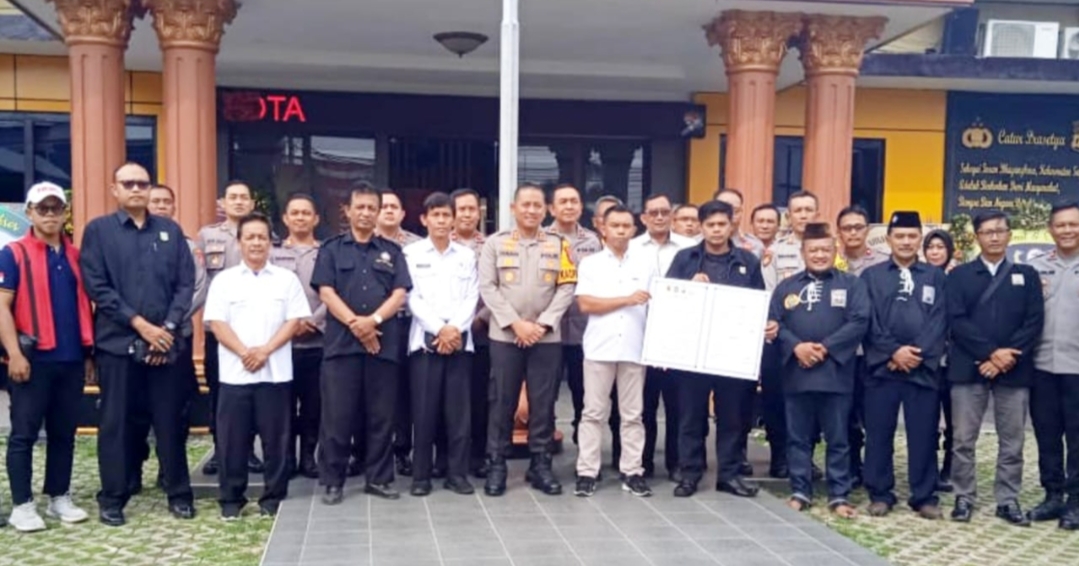Anggota PSHT Se Blitar Raya Dukung Polres Kota Amankan Pilkada 2024
