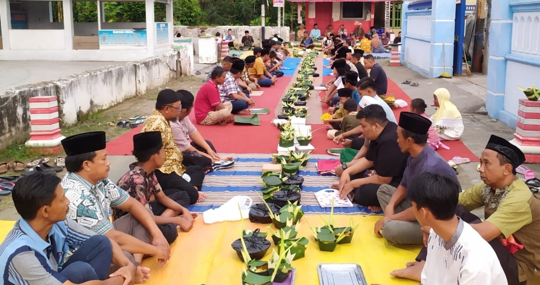 Takir Plontang Sebagai Wujud Syukur Masyarakat Blitar Sambut Bulan Suro