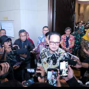 Jatim Juara Umum LKSN PDBK 2024, Pj. Gubernur Adhy : Terima Kasih Atas Dedikasi Yang Luar Biasa Jatim Juara Umum LKSN PDBK 2024, Pj. Gubernur Adhy : Terima Kasih Atas Dedikasi Yang Luar Biasa