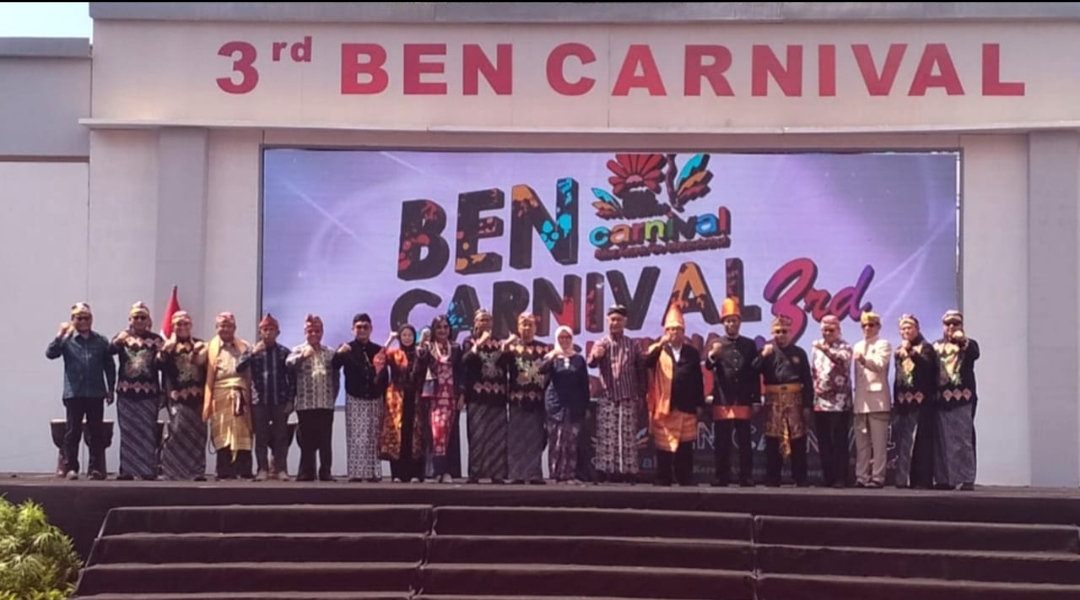 Blitar Ethnik Nasional Carnival 2024 Tampilkan Keragaman Budaya Indonesia