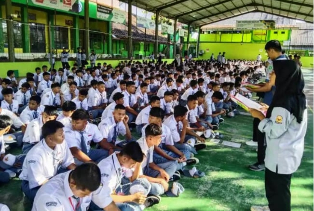 697 Siswa Baru SMK Yosonegoro Ikuti MPLS