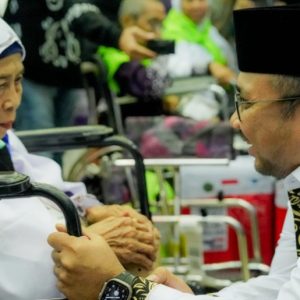 Sambut Kedatangan Jemaah, Menag Minta Maaf dan Doakan Kemabrura Sambut Kedatangan Jemaah, Menag Minta Maaf dan Doakan Kemabrura