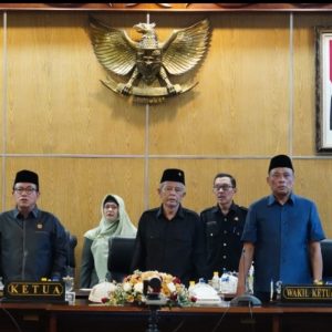 DPRD Sidoarjo Gelar Paripurna Terkait Raperda Tentang Perubahan APBD Tahun Anggaran 2024 DPRD Sidoarjo Gelar Paripurna Terkait Raperda Tentang Perubahan APBD Tahun Anggaran 2024