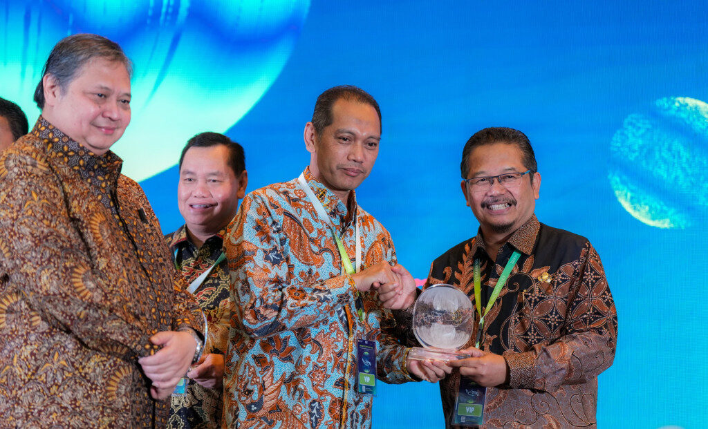 Pemkab Pasuruan Terima Penghargaan One Map Policy Better Governance 2024