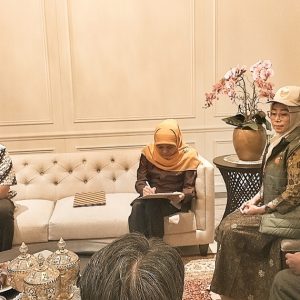 Khofifah Ikut Coklit Pemilu, Pemilih Terakhir dan Terdaftar di TPS 19