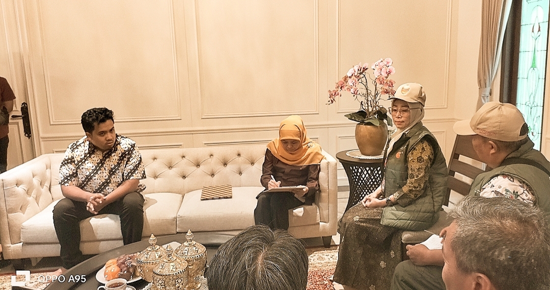 Khofifah Ikut Coklit Pemilu, Pemilih Terakhir dan Terdaftar di TPS 19
