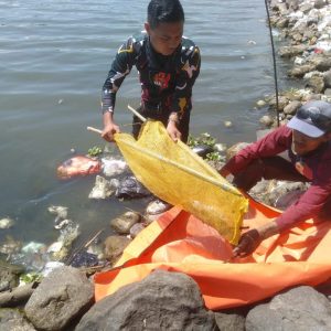 Bayi Membusuk Di Kali Porong, Ditemukan Pencari Ikan