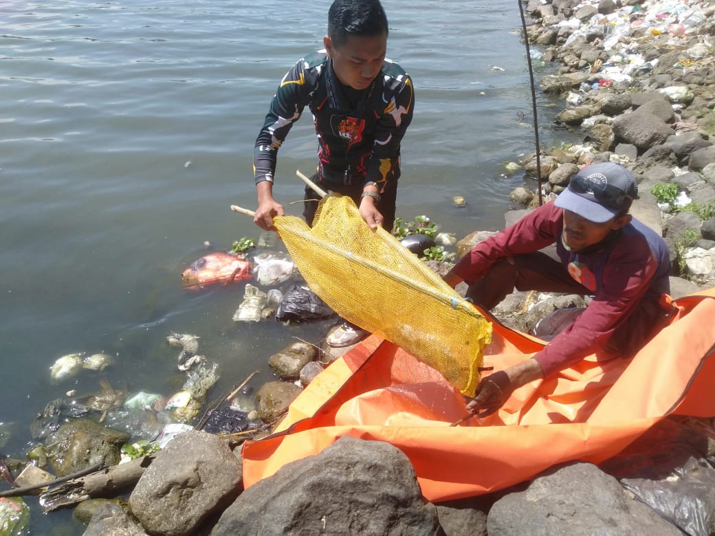 Bayi Membusuk Di Kali Porong, Ditemukan Pencari Ikan
