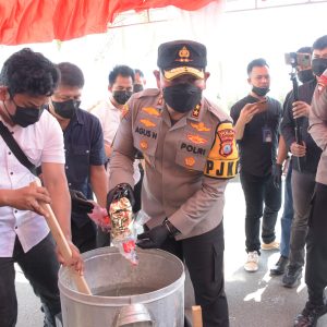 Polda Sulteng Musnahkan 41,5 Kg Sabu, Disita dari 4 Kasus Berbeda Polda Sulteng Musnahkan 41,5 Kg Sabu, Disita dari 4 Kasus Berbeda