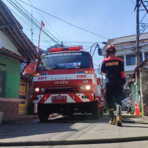 Kebakaran di Area Ponpes Lirboyo, Puluhan Santri Dievakuasi ke Rumah Sakit Diduga Akibat Sesak Napas