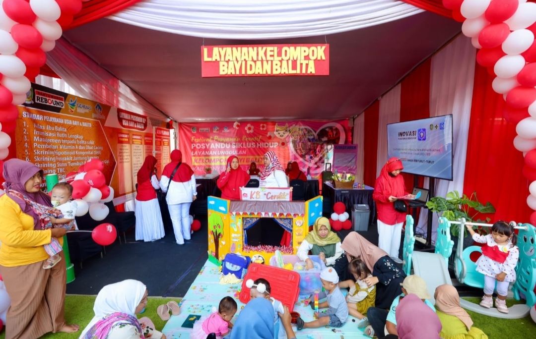 Ribuan Kader Kesehatan Ikut Festival Posyandu Kreatif