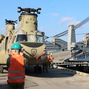 Jelang Latihan Gabungan Super Garuda Shield 2024, Militer AS Kirimkan Alutsistanya di Banyuwangi