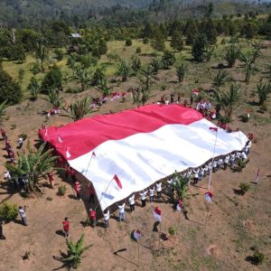 Mantan Narapidana Teroris Kibarkan Merah Putih di Gunung Persembunyian MIT Mantan Narapidana Teroris Kibarkan Merah Putih di Gunung Persembunyian MIT