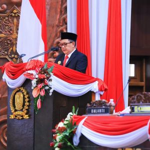 Ini Pesan Pj. Gubernur Adhy Karyono Didepan 120 Anggota DPRD Jatim yang Baru Ini Pesan Pj. Gubernur Adhy Karyono Didepan 120 Anggota DPRD Jatim yang Baru