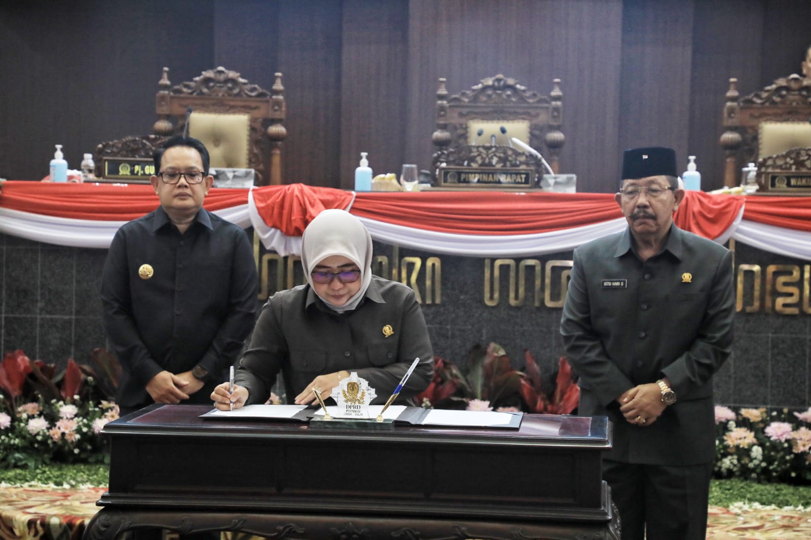 Pemerintah dan DPRD Jatim Sahkan Perda Kawasan Tanpa Rokok