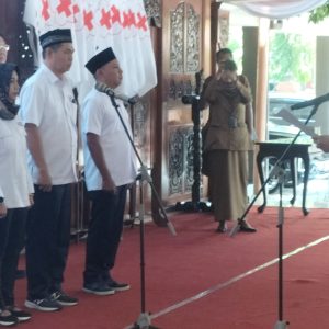 Ketua PMI Jatim H Imam Utomo Lantik Dewan Kehormatan dan Pengurus PMI Kota Mojokerto Ketua PMI Jatim H Imam Utomo Lantik Dewan Kehormatan dan Pengurus PMI Kota Mojokerto