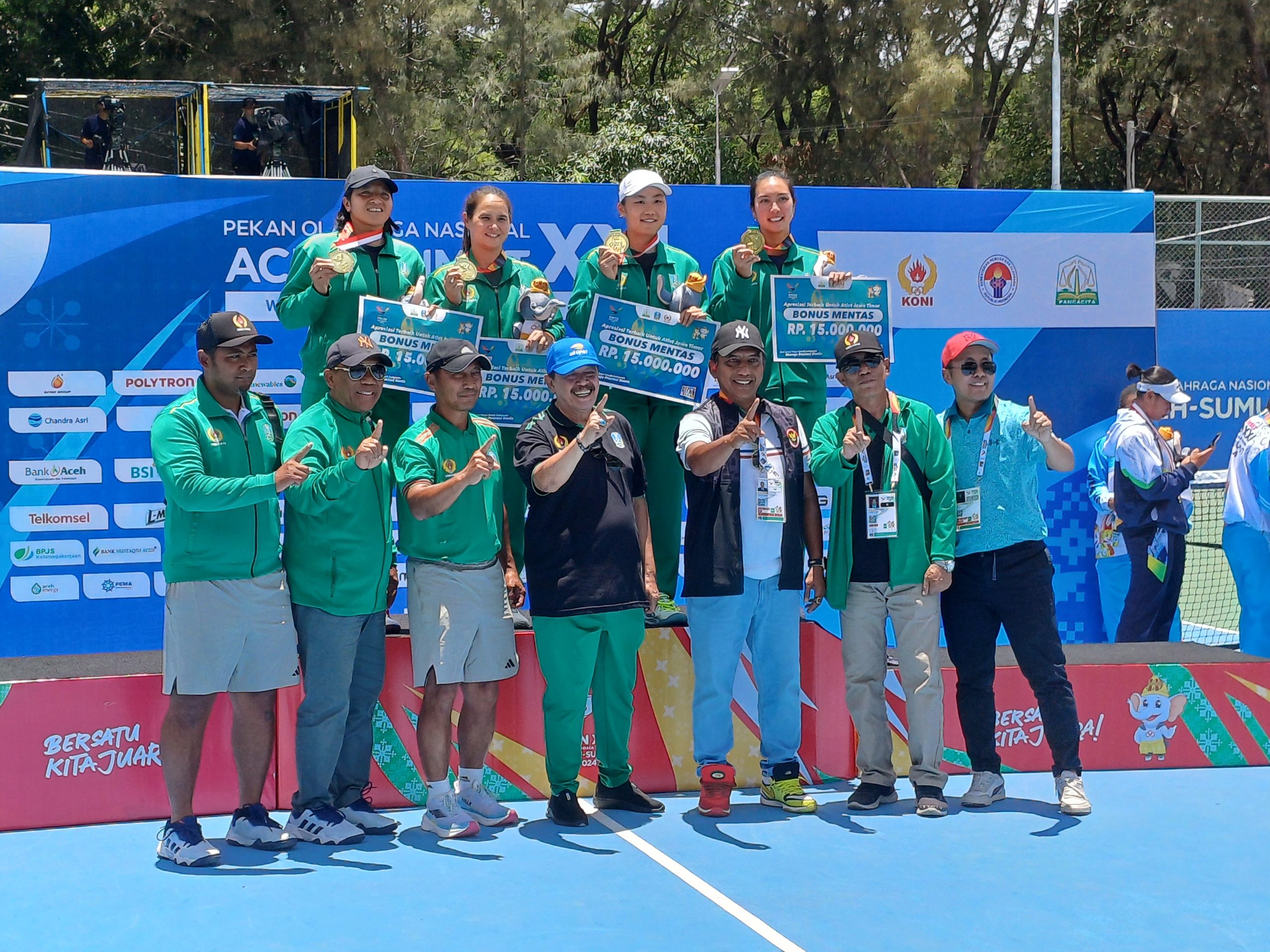 Tenis Lapangan Jatim Kawinkan Medali Emas Beregu Putra-Putri
