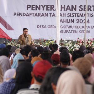 Capai 90 Persen, Bupati Kediri Mas Dhito Targetkan PTSL Lengkap 2025 Capai 90 Persen, Bupati Kediri Mas Dhito Targetkan PTSL Lengkap 2025