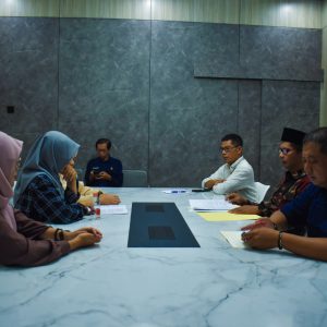KPU Kota Kediri Gelar Rapat Pleno Tertutup Penetapan Paslon, Ini Hasilnya KPU Kota Kediri Gelar Rapat Pleno Tertutup Penetapan Paslon, Ini Hasilnya