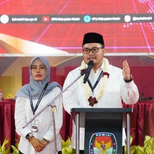 Tak Mau Obral Program Fantastis, Mas Dhito dan Mbak Dewi Pilih yang Realistis Tak Mau Obral Program Fantastis, Mas Dhito dan Mbak Dewi Pilih yang Realistis