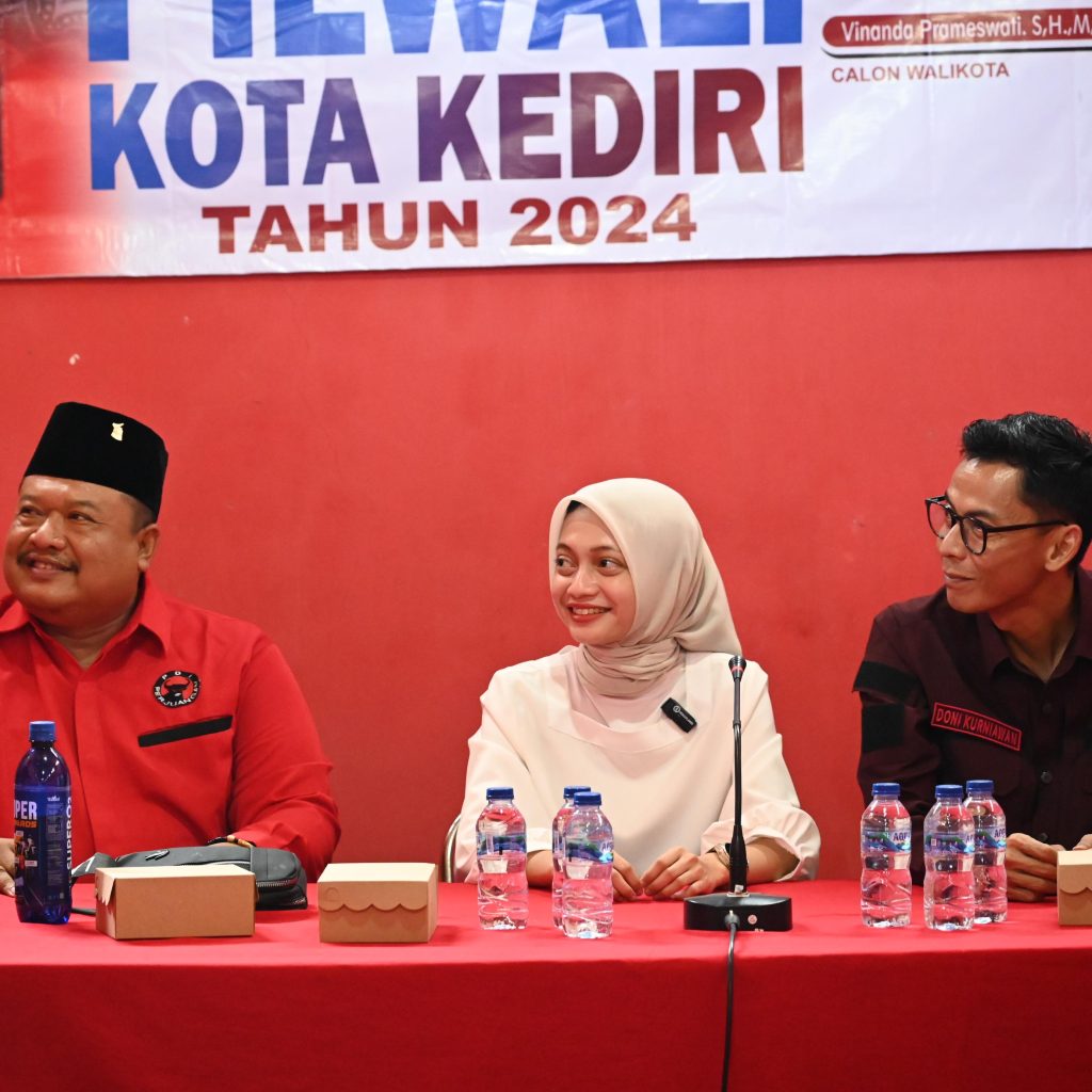 Ratusan Kader PDI-Perjuangan Kecamatan Mojoroto, Siap Menangkan Vinanda-Gus Qowim di Pilkada Kota Kediri
