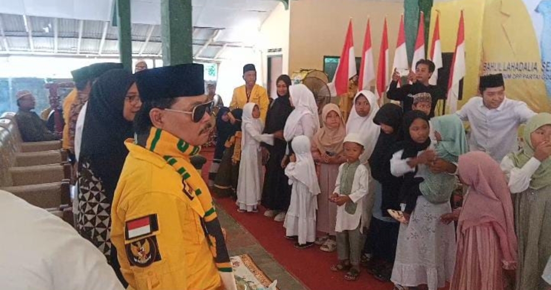 Golkar Banyuwangi dan 100 Anak Yatim Doakan Kesembuhan Bejo Sulaiman