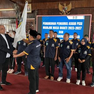 Ahmad Riyadh UB PhD: Bangun Lapangan Latihan Standar TC di Kecamatan
