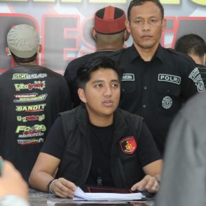 Polisi Tangkap Pria Mengaku Dokter Saraf, Sempat Aniaya Mahasiswi Polisi Tangkap Pria Mengaku Dokter Saraf, Sempat Aniaya Mahasiswi