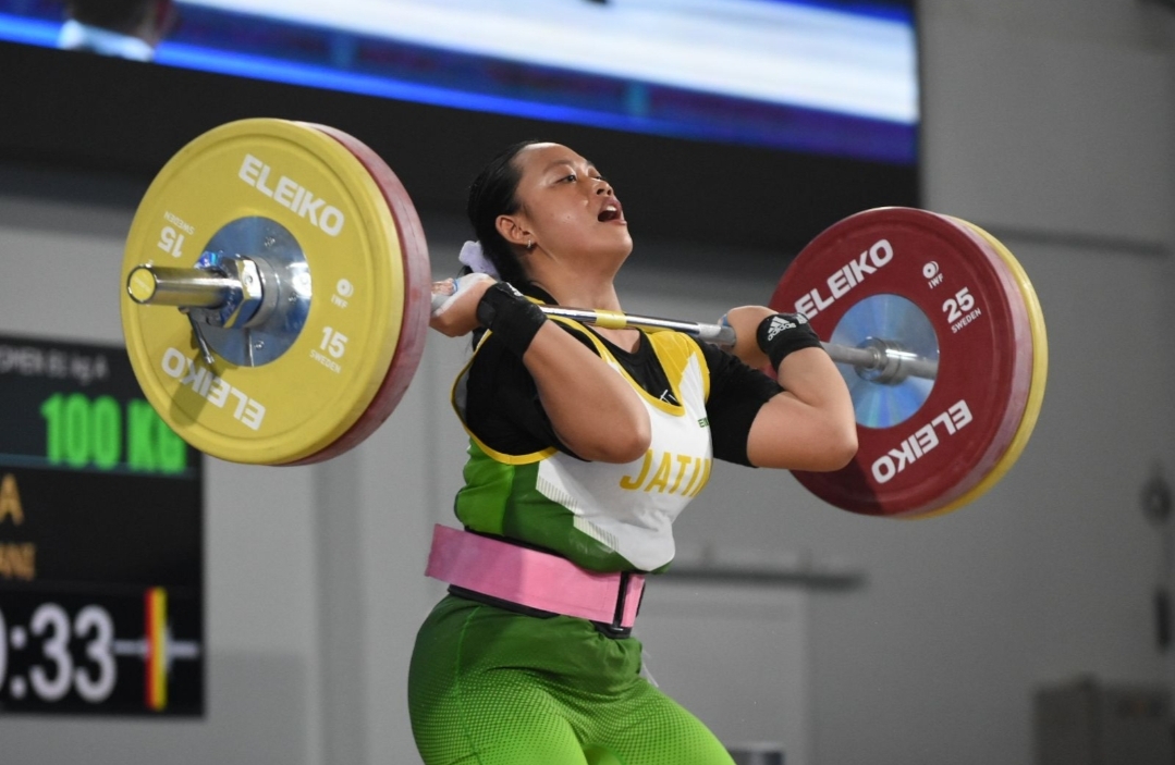 Lifter Jatim, Denia Ramadani Raih Perunggu