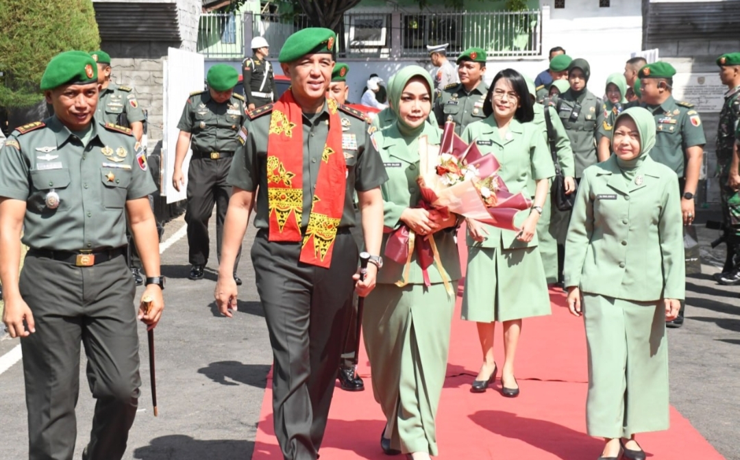 Pangdam V/Brawijaya Kunjungan Kerja di Kodim 0825 Banyuwangi Guna Tekankan Soliditas dan Kesehatan Prajurit