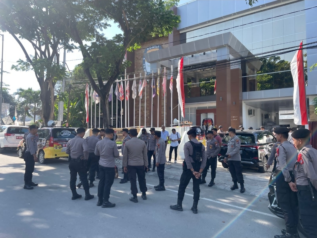 Minggu ini Bawaslu dan KPU Sulteng Diperkuat 70 Personel Kepolisian