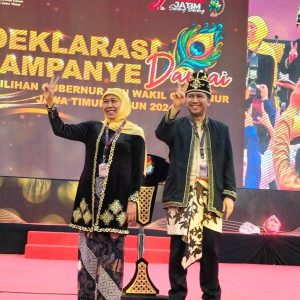 Deklarasi Kampanye Damai, Khofifah: Utamakan Persatuan dan Persaudaraan Deklarasi Kampanye Damai, Khofifah: Utamakan Persatuan dan Persaudaraan