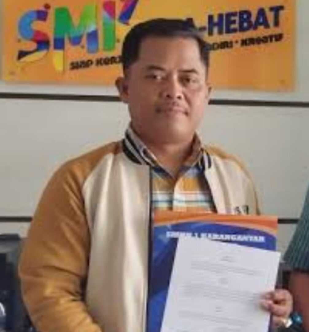 Mbah Dung dan Ustadz Naser: Pelopor Pembelajaran Bahasa Arab di Madrasatul Alsun