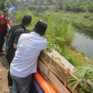 Masuk Musim Penghujan, Pj Wali Kota Ali Kuncoro Ajak Semua OPD Cek Kondisi Tanggul dan Selokan Masuk Musim Penghujan, Pj Wali Kota Ali Kuncoro Ajak Semua OPD Cek Kondisi Tanggul dan Selokan