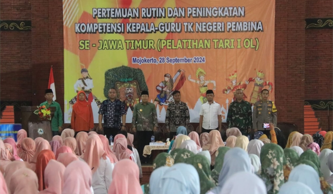 PJs. Bupati Mojokertom Gelar Pertemuan Peningkatan Kompetensi Kepala Guru TKN Pembina Se-Jatim