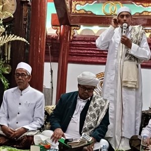 Habib Sholeh Al Idrus : Maulid Nabi Pintu Harapan ke Surga