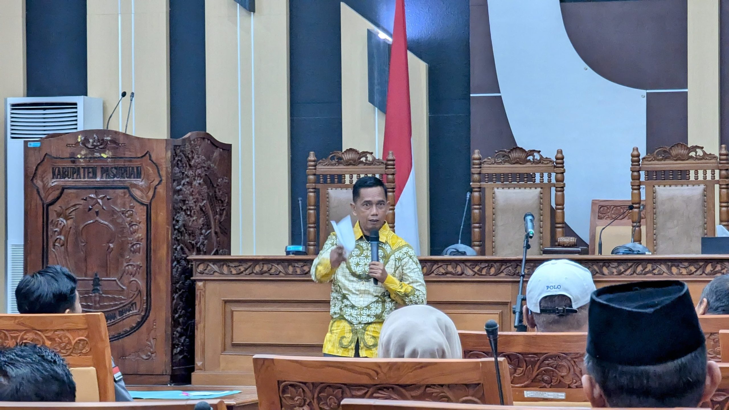 DPRD Kabupaten Pasuruan Beri Hadiah Ke Peserta Lomba Pemenang Film Pendek