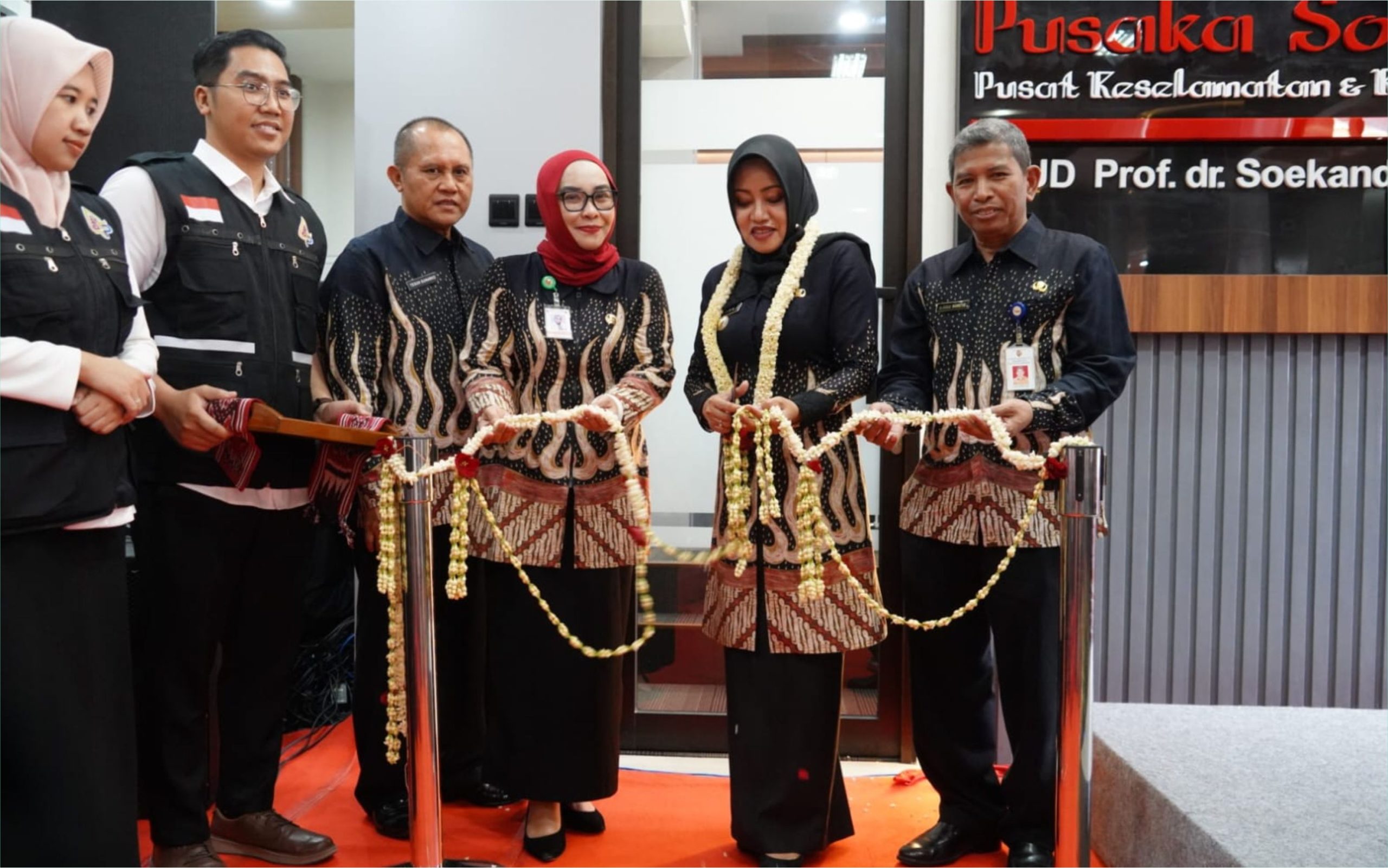 Bupati Ikfina Resmikan Layanan PUSAKA  RSUD Soekandar  