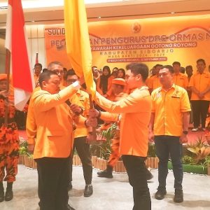 Dr. Kodrat Sunyoto Lantik Adiel Muhammad Ketua Ormas MKGR Sidoarjo Dr. Kodrat Sunyoto Lantik Adiel Muhammad Ketua Ormas MKGR Sidoarjo