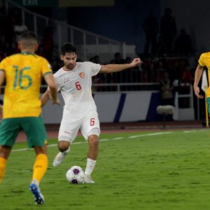 Ditekan Australia, Pelatih Timnas Harus Berspekulasi Turunkan Pemain
