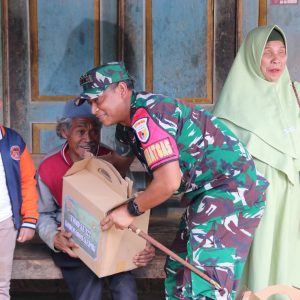 Aksi sosial TNI bersama Satgas TMMD Ke-122 Membantu Penyandang Disabilitas di Kabupaten Kediri Aksi sosial TNI bersama Satgas TMMD Ke-122 Membantu Penyandang Disabilitas di Kabupaten Kediri