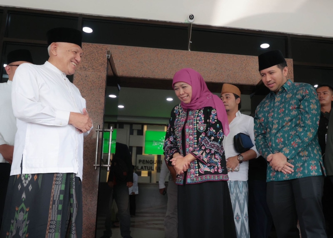 Disambut Hangat, Khofifah-Emil Silaturahmi Ke Ulama NU Jatim