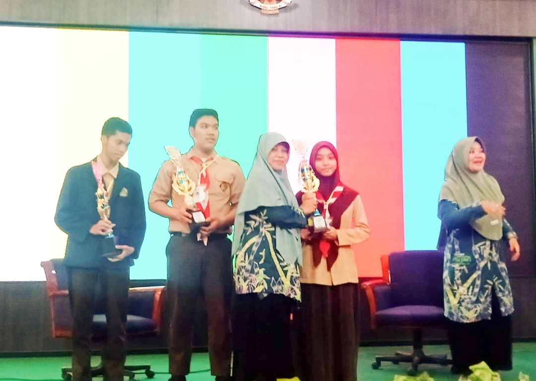 MAN Sidoarjo Sapu Bersih Olimpiade Bahasa Arab Tingkat Provinsi Kategori MA Negeri