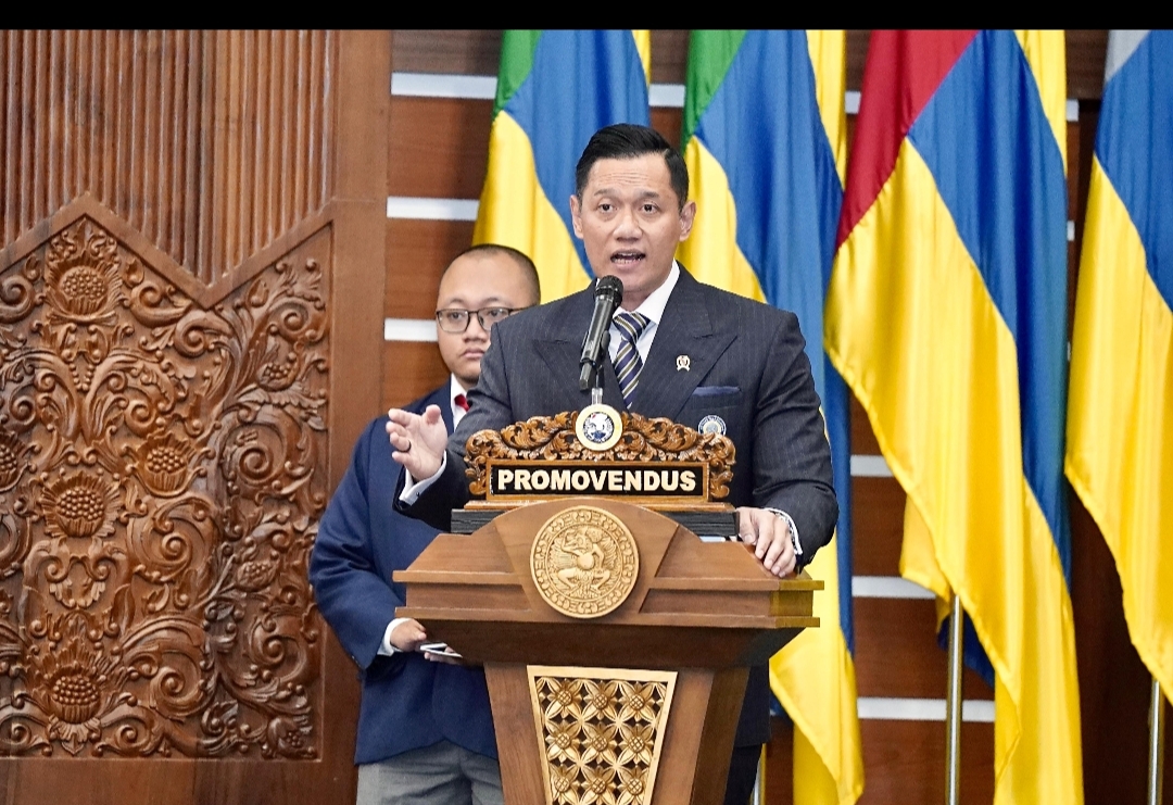 AHY Raih Doktor Unair Bidang Pengembangan SDM