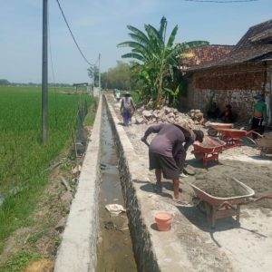 Berpacu dengan Waktu, Desa Nglanduk Kebut Proyek Irigasi Hippa Berpacu dengan Waktu, Desa Nglanduk Kebut Proyek Irigasi Hippa