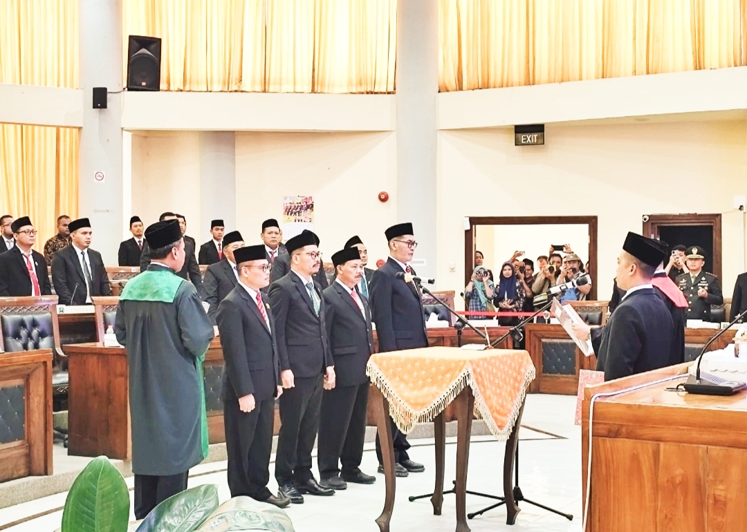 Empat Pimpinan DPRD Magetan Resmi Dilantik