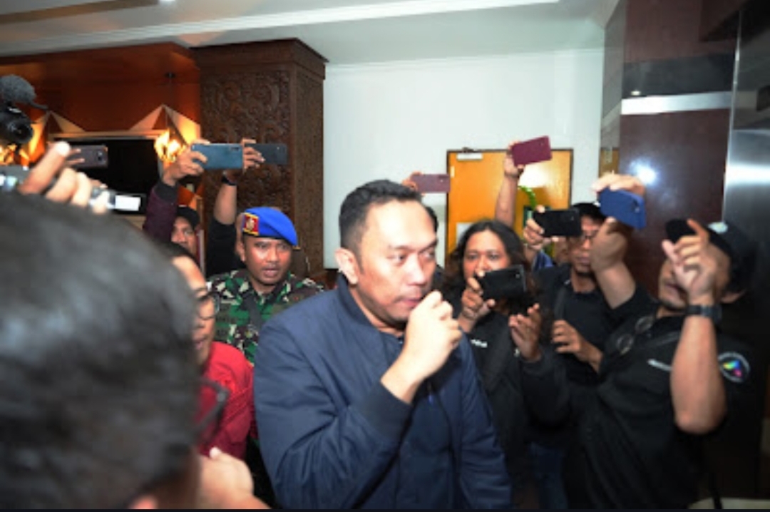 Tiga hakim yang terjaring OTT Kejagung di tahan di Kejati Jatim
